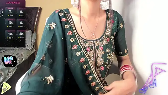 Snapshot of Abigail_Ab chatting on 03.11.25 Abigail Ab online show from 03.11.25