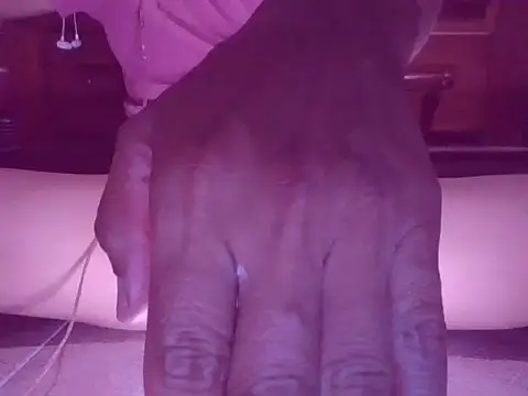 Snapshot of EnjoyMex69 chatting on 02.01.25 EnjoyMex69 online show from 02.01.25