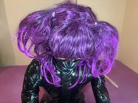 Snapshot of crazytranny chatting on 03.12.25 crazytranny online show from 03.12.25