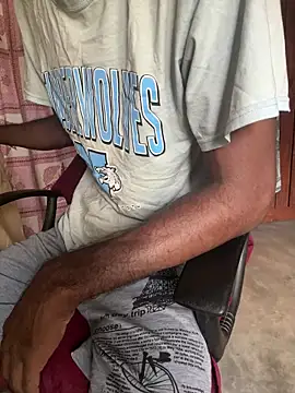 Snapshot of Inuchethi chatting on 02.26.25 Inuchethi online show from 02.26.25