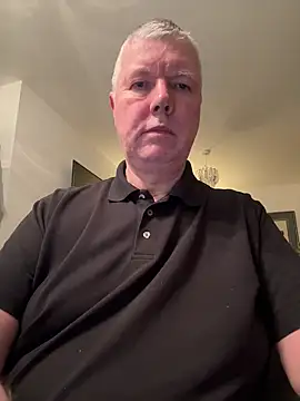 Snapshot of cumboy chatting on 01.10.25 cumboy online show from 01.10.25