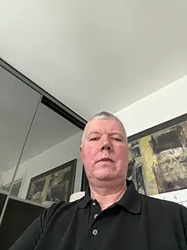 Snapshot of cumboy chatting on 01.13.25 cumboy online show from 01.13.25