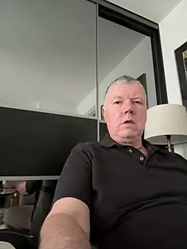 Snapshot of cumboy chatting on 01.15.25 cumboy online show from 01.15.25