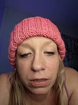 Snapshot of XxMs_StarzxX chatting on 01.25.25 XxMs StarzxX online show from 01.25.25