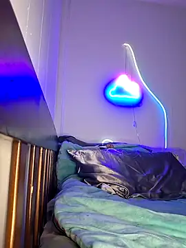 Snapshot of XxMs_StarzxX chatting on 01.29.25 XxMs StarzxX online show from 01.29.25