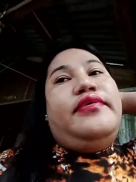 Snapshot of Andrea0414 chatting on 10.27.25 Andrea0414 online show from 10.27.25