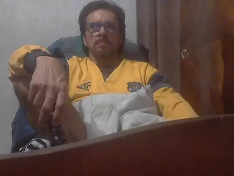 Snapshot of el_principe_hot chatting on 09.11.25 el principe hot online show from 09.11.25