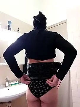 Snapshot of Elodie76 chatting on 12.05.24 Elodie76 online show from 12.05.24