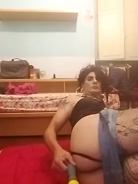 Snapshot of Elodie76 chatting on 09.14.25 Elodie76 online show from 09.14.25