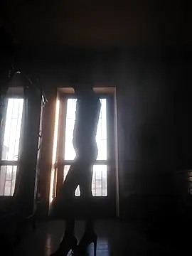 Snapshot of Elodie76 chatting on 10.07.25 Elodie76 online show from 10.07.25