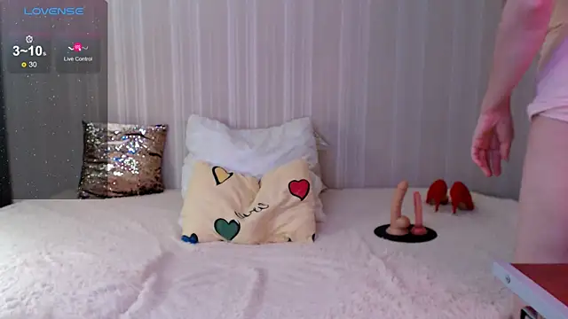 Snapshot of SylviaFoxy chatting on 01.31.25 SylviaFoxy online show from 01.31.25