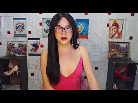 Snapshot of CockzillaHotTS chatting on 11.12.25 CockzillaHotTS online show from 11.12.25