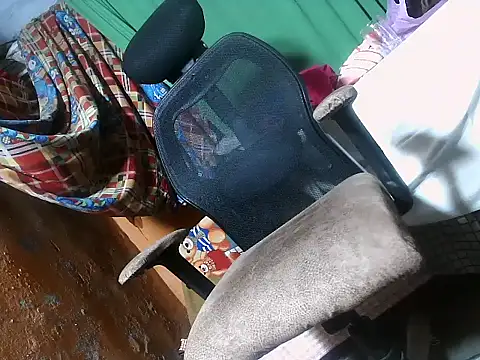 Snapshot of desiboy1101 chatting on 01.24.25 desiboy1101 online show from 01.24.25