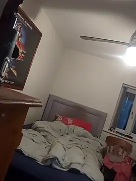 Snapshot of jones00732 chatting on 11.11.25 jones00732 online show from 11.11.25