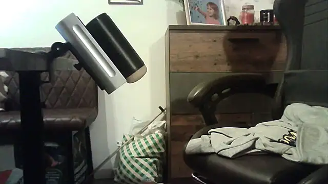 ShyGuyWannaTry online show from 10.11.25