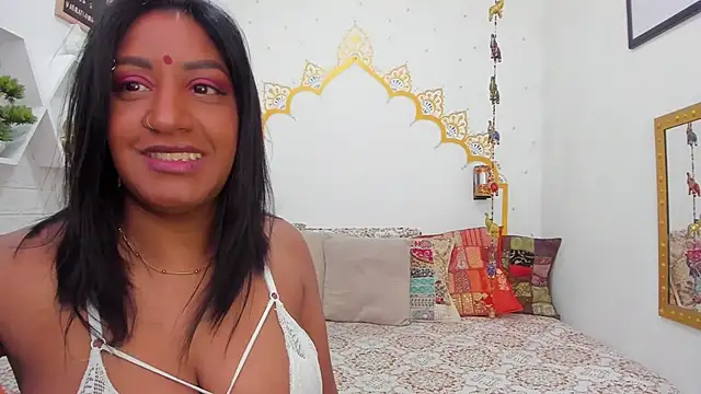 Snapshot of LadyNahir chatting on 03.22.25 LadyNahir online show from 03.22.25