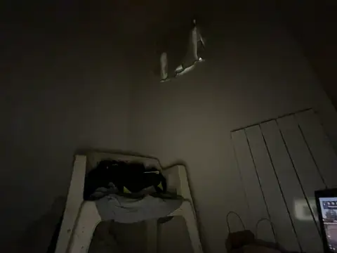 Snapshot of Enderson007 chatting on 10.12.25 Enderson007 online show from 10.12.25