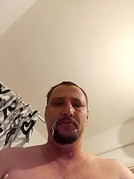 Snapshot of Miki20677 chatting on 12.21.24 Miki20677 online show from 12.21.24