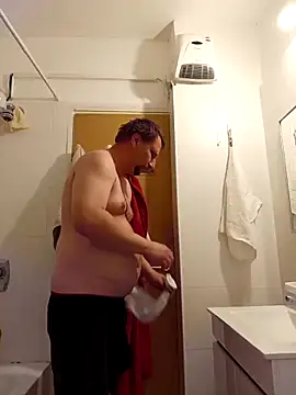 Snapshot of Miki20677 chatting on 02.17.25 Miki20677 online show from 02.17.25