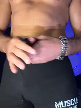 Snapshot of TOYTOYNOW chatting on 02.02.25 TOYTOYNOW online show from 02.02.25