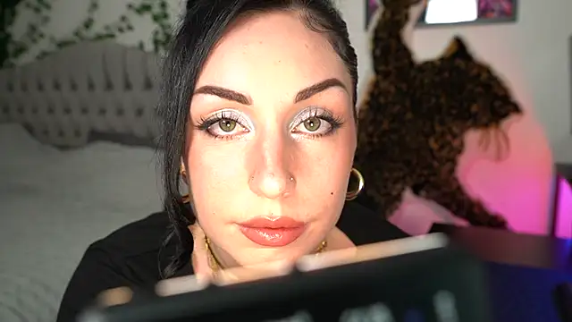 Snapshot of Estherjizz chatting on 10.06.25 Estherjizz online show from 10.06.25