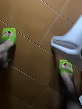 Snapshot of Wet-Pussycat chatting on 02.18.25 Wet-Pussycat online show from 02.18.25