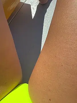 Snapshot of Wet-Pussycat chatting on 09.18.25 Wet-Pussycat online show from 09.18.25