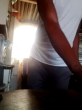 Snapshot of 2soyte chatting on 09.20.25 2soyte online show from 09.20.25