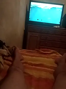 Snapshot of cavebrita22 chatting on 10.28.25 cavebrita22 online show from 10.28.25