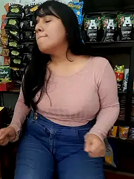 Snapshot of Kalani_Engel chatting on 02.01.25 Kalani Engel online show from 02.01.25