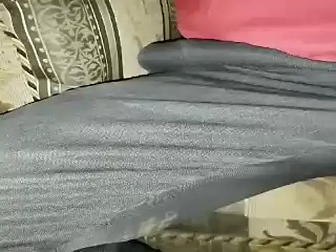 Snapshot of robertocastillo-2017 chatting on 01.20.25 robertocastillo-2017 online show from 01.20.25