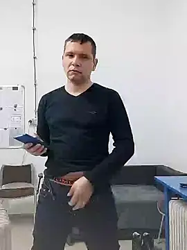 Snapshot of Lucy_1_roso chatting on 12.03.24 Lucy 1 roso online show from 12.03.24