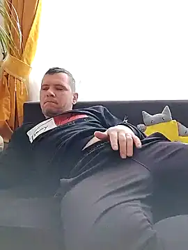 Snapshot of Lucy_1_roso chatting on 03.08.25 Lucy 1 roso online show from 03.08.25