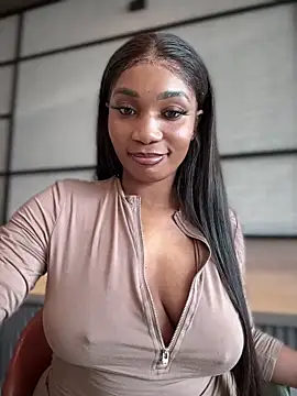 Snapshot of __Nessa__ chatting on 03.15.25   Nessa   online show from 03.15.25
