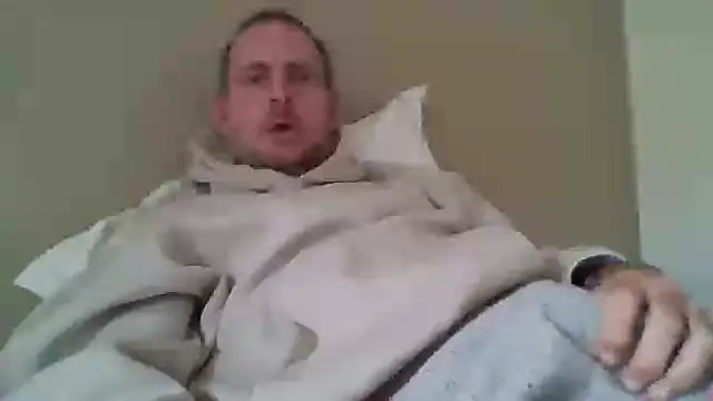 Snapshot of verylargecock chatting on 09.11.25 verylargecock online show from 09.11.25