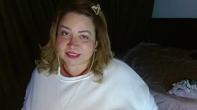 Snapshot of bella_savati chatting on 01.03.25 bella savati online show from 01.03.25
