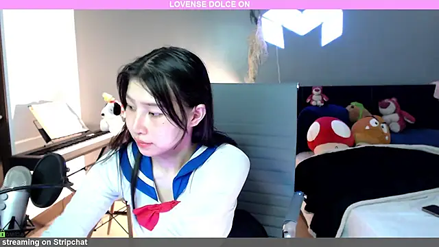 Snapshot of minarocket_ chatting on 12.08.24 minarocket  online show from 12.08.24