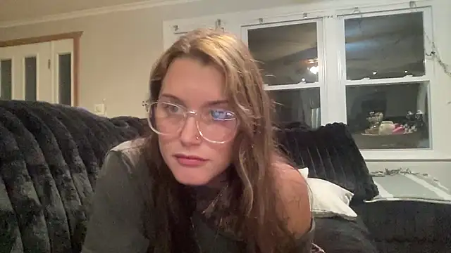 Snapshot of lexymarie chatting on 09.24.25 lexymarie online show from 09.24.25