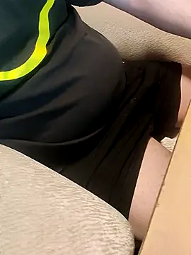 Snapshot of hardcap chatting on 02.26.25 hardcap online show from 02.26.25