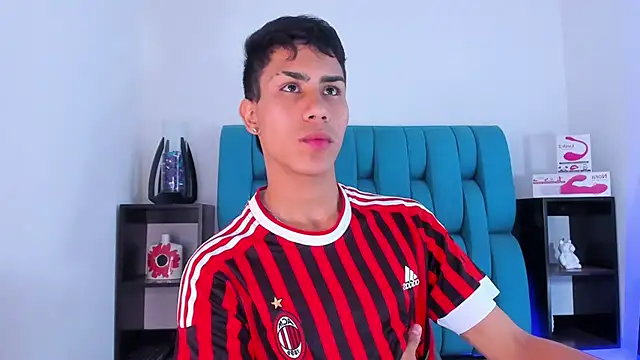 Snapshot of AlanNaughty chatting on 01.15.25 AlanNaughty online show from 01.15.25