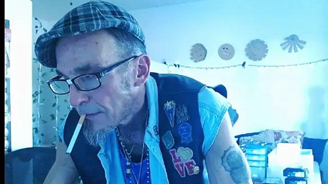 Snapshot of mycock2474u chatting on 03.03.25 mycock2474u online show from 03.03.25