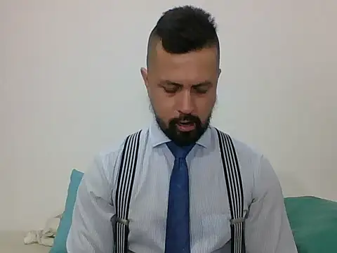 Snapshot of TRIISTAN_KING10 chatting on 12.20.24 TRIISTAN KING10 online show from 12.20.24