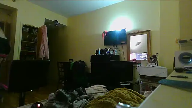 Mikela Alexa online show from 01.04.25