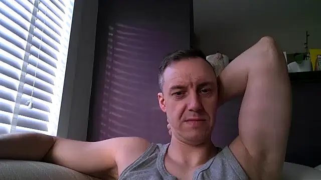 Snapshot of ploki2180 chatting on 03.16.25 ploki2180 online show from 03.16.25