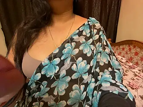 Snapshot of Love_4Sex chatting on 02.13.25 Love 4Sex online show from 02.13.25