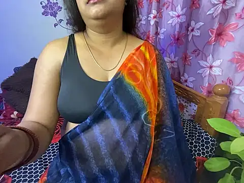 Snapshot of Love_4Sex chatting on 03.11.25 Love 4Sex online show from 03.11.25