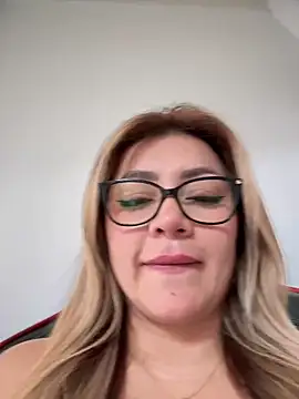 Snapshot of DIANITA_1988 chatting on 01.15.25 DIANITA 1988 online show from 01.15.25
