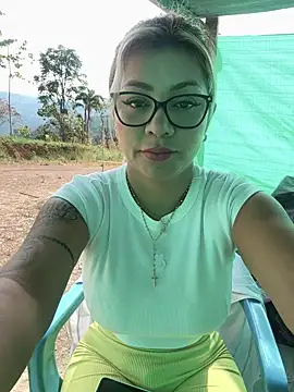 Snapshot of DIANITA_1988 chatting on 03.13.25 DIANITA 1988 online show from 03.13.25