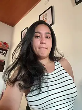 Snapshot of Nina_lovi chatting on 12.12.24 Nina lovi online show from 12.12.24