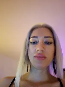 Snapshot of Fuck-Gina chatting on 03.22.25 Fuck-Gina online show from 03.22.25